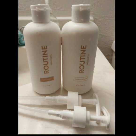 Routine Wellness Cucumber 14oz Shampoo & Conditioner Combo Set - Vanilla Almond - Picture 1 of 4